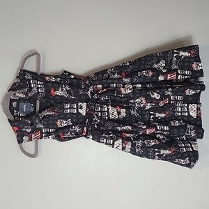 Chic Black and Red Patterned Dress